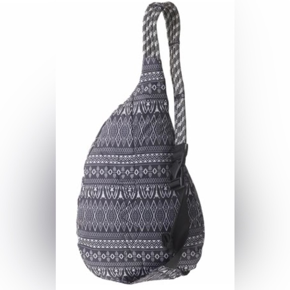 Kavu Handbags - Kavu rope bag. GUC. Interior is EUC.